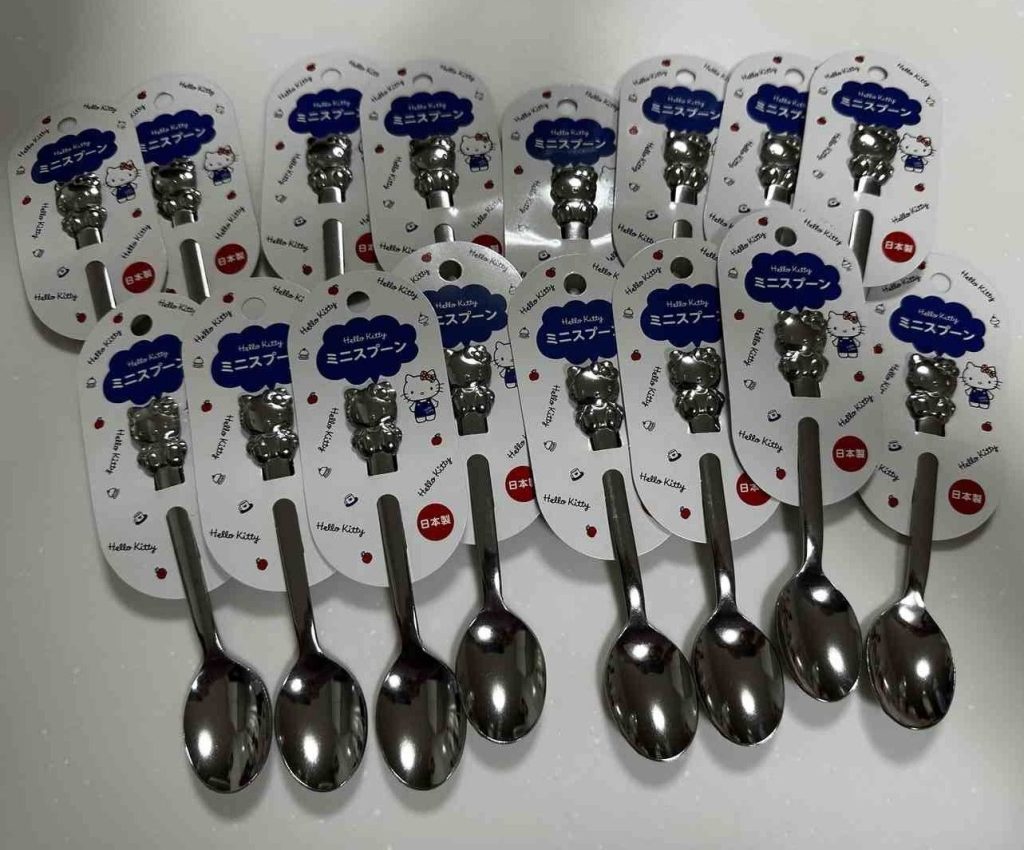 Muỗng Hello Kitty