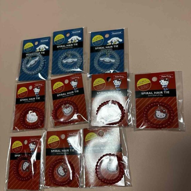 Dây buộc tóc lò xo Sanrio