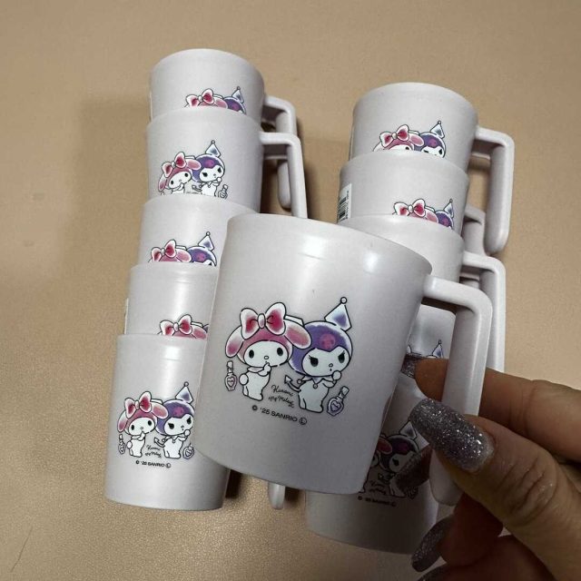Ca nhựa Sanrio siêu xinh